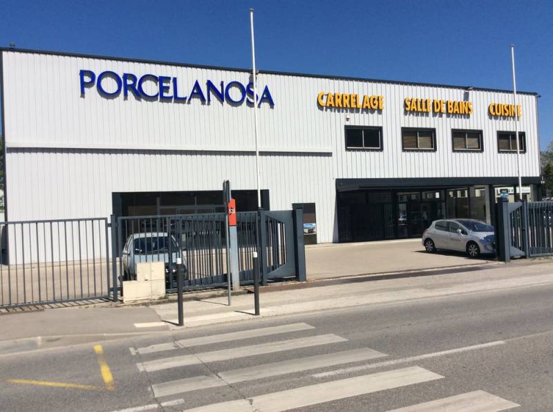 CARREAUX SALLES DE BAIN CUISINES AUBAGNE PORCELANOSA